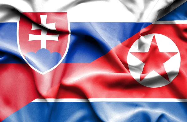 Bandiera sventolante di Corea del Nord e Slovacchia — Foto Stock