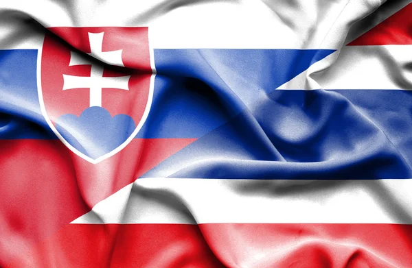 Mávání vlajkou Thajsko a Slovenska — Stock fotografie