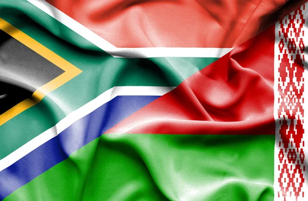 Bandeira acenando da Bielorrússia e África do Sul — Fotografia de Stock