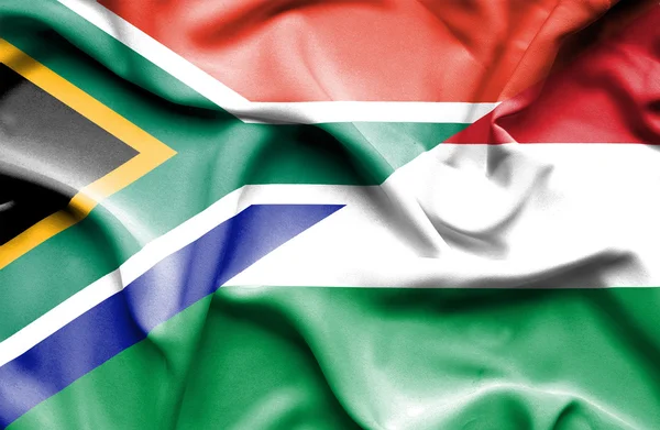 Vlající vlajka Maďarska a Jižní Afrika — Stock fotografie