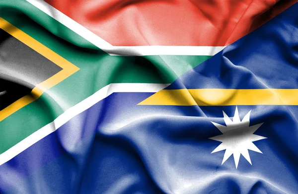 Bandeira acenando de Nauru e África do Sul — Fotografia de Stock