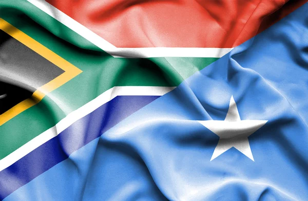 Bandiera sventolante della Somalia e del Sudafrica — Foto Stock