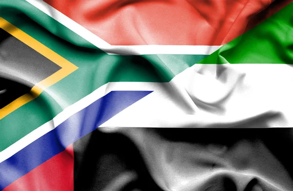 Förenade Arabemiraten och Sydafrika viftande flagga — Stockfoto