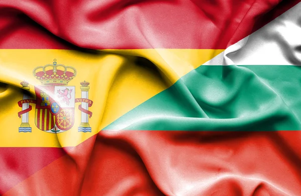 Macha flagą Bułgarii i Hiszpania — Zdjęcie stockowe