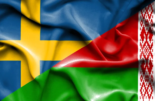 Sventolando bandiera di Bielorussia e Svezia — Foto Stock