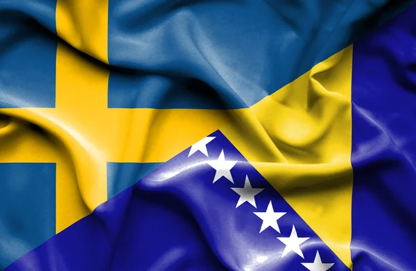 ボスニア ・ ヘルツェゴビナ、スウェーデンの旗を振ってください。 — ストック写真
