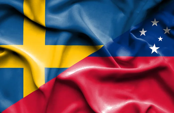Flagge von Samoa und Schweden schwenken — Stockfoto
