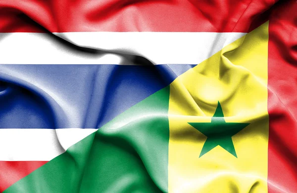 Bandeira acenando do Senegal e Tailândia — Fotografia de Stock