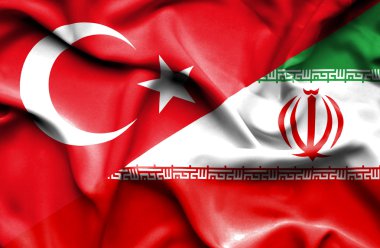 iran ve Türk bayrağı sallayarak