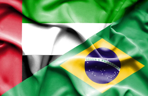 Bandeira acenando do Brasil e Emirados Árabes Unidos — Fotografia de Stock