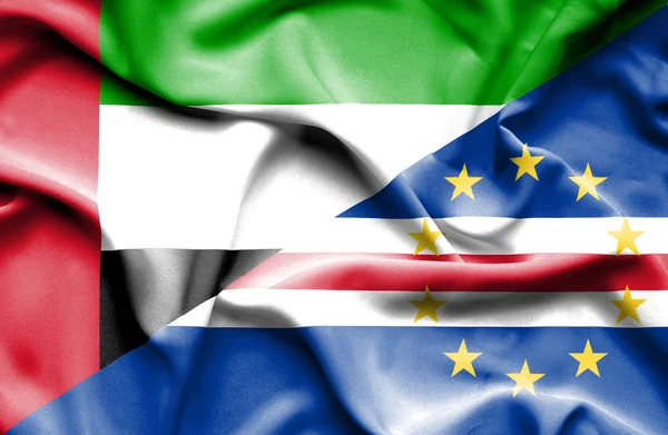Bandeira acenando de Cabo Verde e Emirados Árabes Unidos — Fotografia de Stock