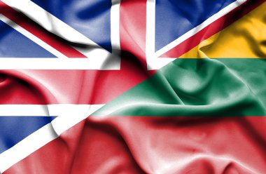 Litvanya ve Büyük Britanya bayrağı sallayarak