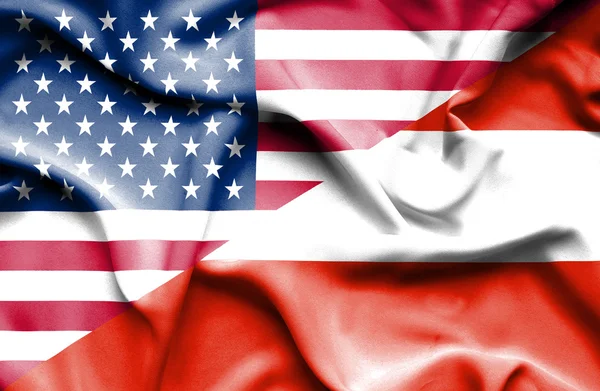 Wapperende vlag van Oostenrijk en de VS — Stockfoto