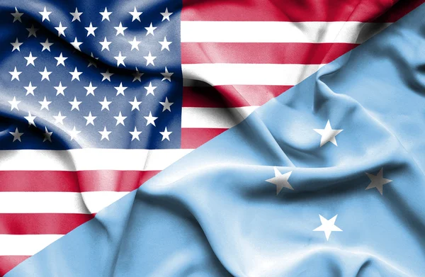 Wapperende vlag van Micronesia, Federale Staten en de VS — Stockfoto