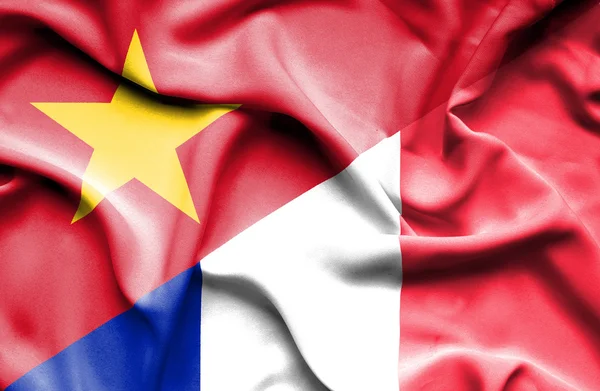 Κουνώντας τη σημαία της Γαλλίας και Βιετνάμ — Φωτογραφία Αρχείου