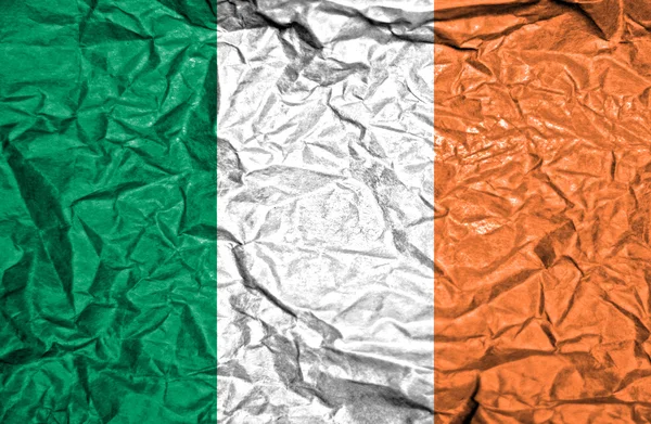 Bandera vintage de Irlanda sobre fondo de papel viejo arrugado —  Fotos de Stock