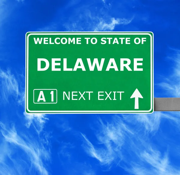 DELAWARE road sign against clear blue sky — Stock Photo, Image