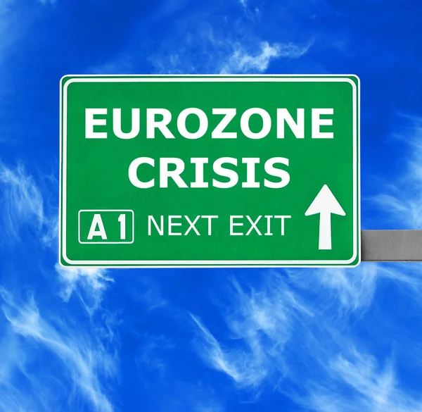 Eurozone Crisis verkeersbord tegen duidelijke blauwe hemel — Stockfoto