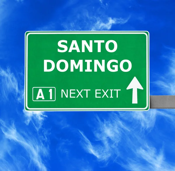 SANTO DOMINGO road sign against clear blue sky — Stock Photo, Image