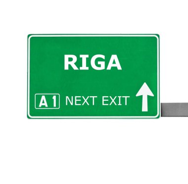 Riga yol işaret üzerine beyaz izole