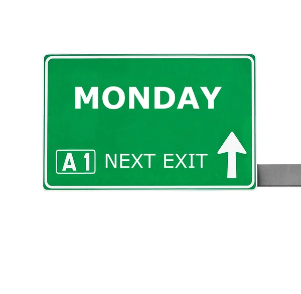 В понедельник дорожный знак изолирован на белом — стоковое фото