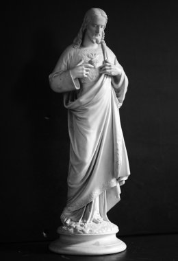 İsa İsa heykeli siyah arka plan