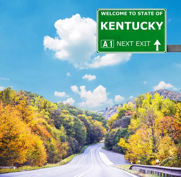 Señal de carretera KENTUCKY contra el cielo azul claro — Foto de Stock