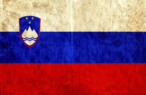 スロベニアの汚れた紙旗 — ストック写真