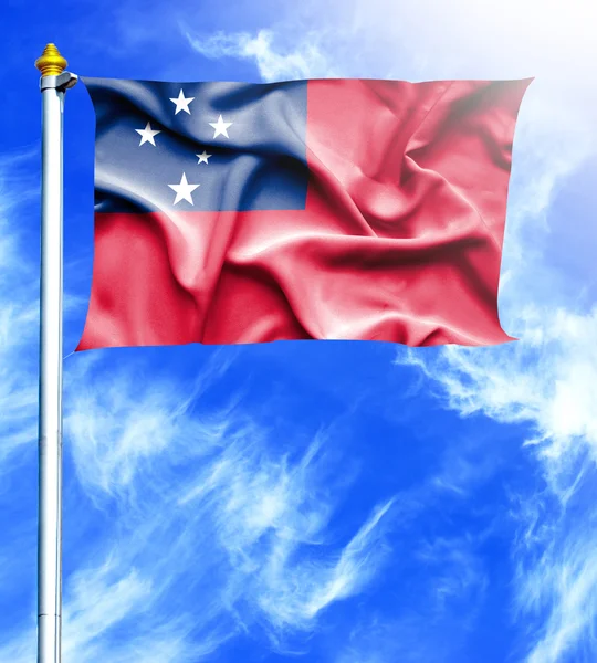 Cielo azul y mástil con bandera ondeante colgada de Samoa —  Fotos de Stock