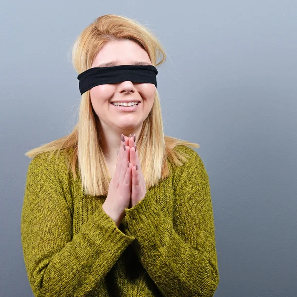 Retrato de víctima de abuso y violencia doméstica con los ojos vendados —  Fotos de Stock