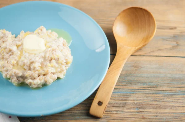Healthy Food Classic Porridge Blue Dish Wood Background Oatmeal Food — Stock Photo, Image