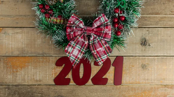 Couronne Noël Numéros 2021 Aménagement Créatif Branches Arbres Noël Cônes — Photo