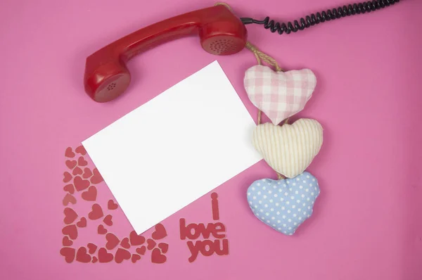 Telefone Antigo Coração Vermelho Sobre Fundo Papel Rosa Dia Dos — Fotografia de Stock