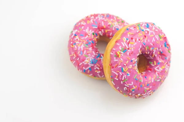 Twee Roze Donuts Een Witte Achtergrond — Stockfoto