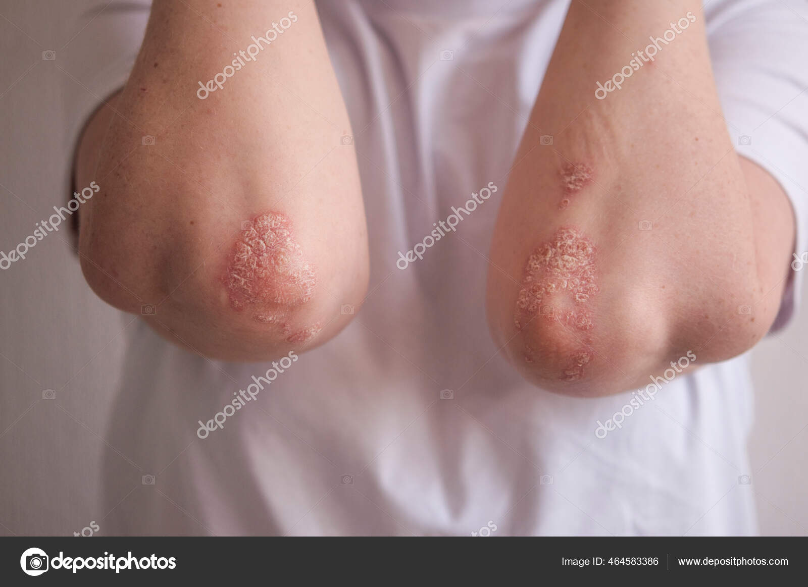 Uydagi ayollarning samimiy fotosuratlari