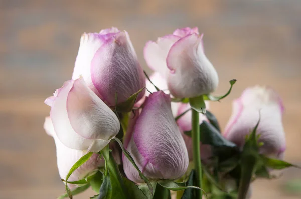 Roze Rozen Houten Ondergrond Moederdag Rozen Boeket Van Roze Rozen — Stockfoto