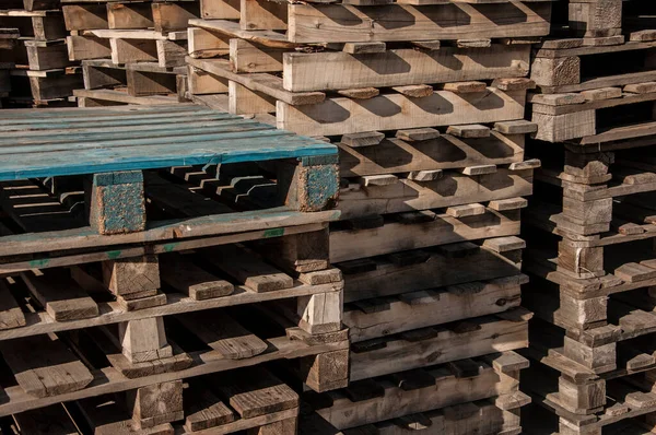 Gran Racimo Paletas Carga Madera Usadas — Foto de Stock