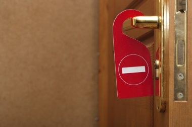 Lütfen bir sayı otel kapıda rahatsız etmeyin 