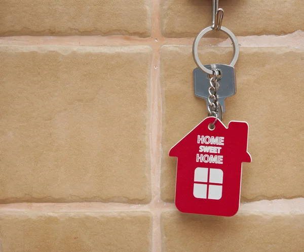 Schlüssel mit Etikett nach Hause — Stockfoto