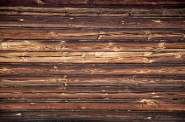 Tahtadan yapılmış duvarları kapatın.