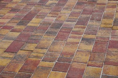 Meşhur sarı tuğla yol