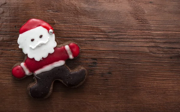 Різдвяні печиво на дерев'яному фоні — стокове фото