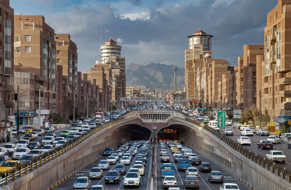 Congestión del tráfico en el túnel de Tohid de Teherán — Foto de Stock