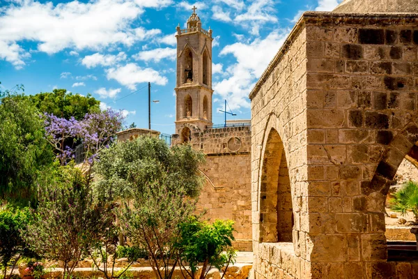 Monasterio de Ayia Napa, monumento más conocido de la zona. Chipre —  Fotos de Stock