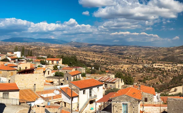 Vista de alto ângulo na aldeia de Dora. Limassol District, Chipre — Fotografia de Stock