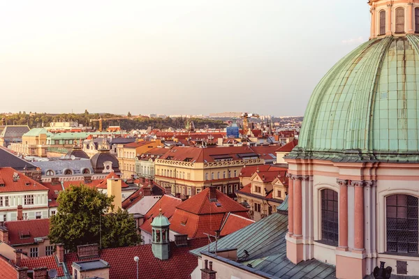 Zobrazit pf pražské panoráma s copyspace. Česká republika. — Stock fotografie