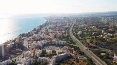 Limasol Şehir Manzarası. Limasol Şehir Merkezinde Yüksek Açı Görünümü