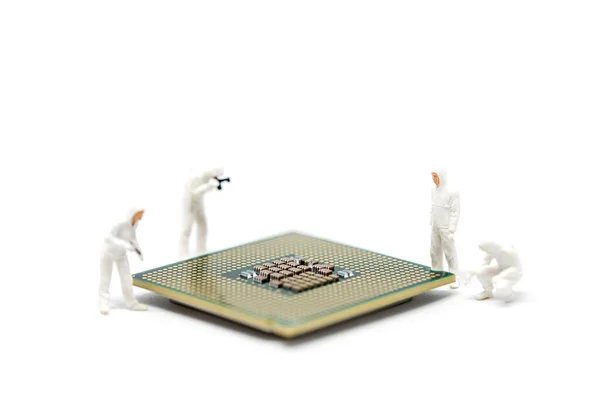 Repair Workers Inspecting Computer Cpu — Stock Photo, Image