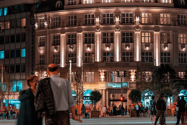 Белград Сербия Сентября 2019 Года Люди Площади Республики Отель Заднем — стоковое фото