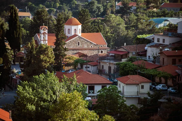 Veduta Una Chiesa Del Villaggio Villaggio Agros Cipro — Foto Stock